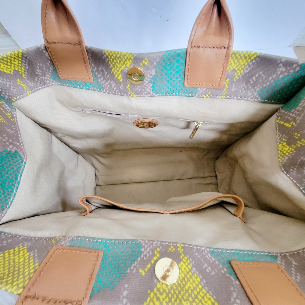 Tory Burch Multicolor Snake Printed Coated Canvas and Leather Handles Ella Tote - Picture 12 of 13